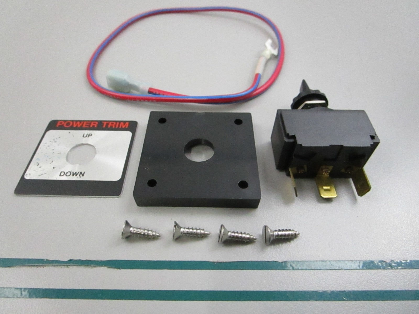 NEW OEM F5H205 Mercury Quicksilver Switch Kit 0810