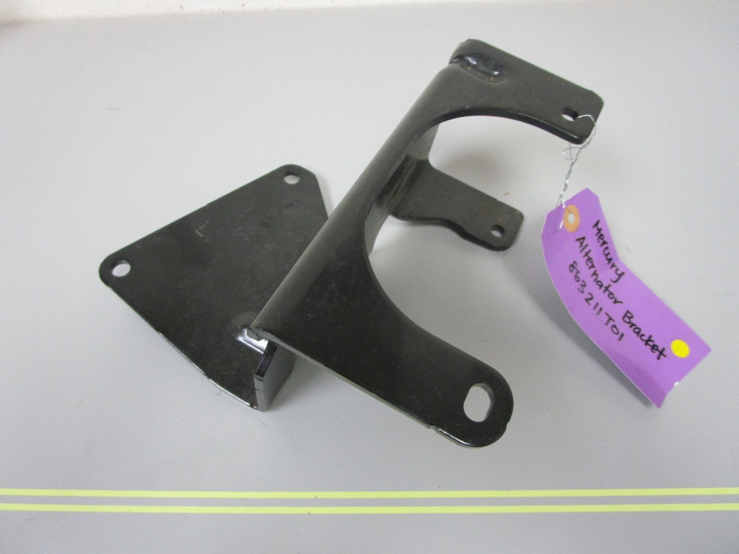 *NEW OEM* 0720 Mercury Quicksilver Alternator Bracket 863211T01