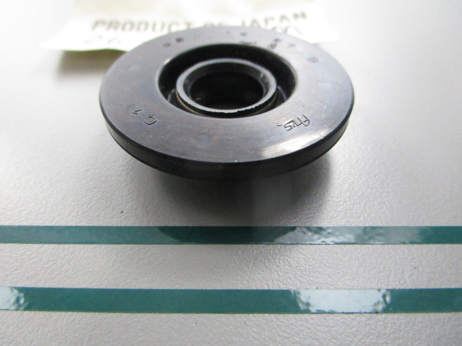 NEW OEM 26-82252M Mercury Quicksilver Oil Seal 0810