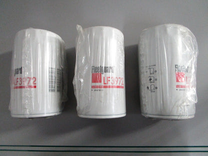 NEW OEM (LOT OF 3) LF3972 Fleetguard Lube Filter 0820