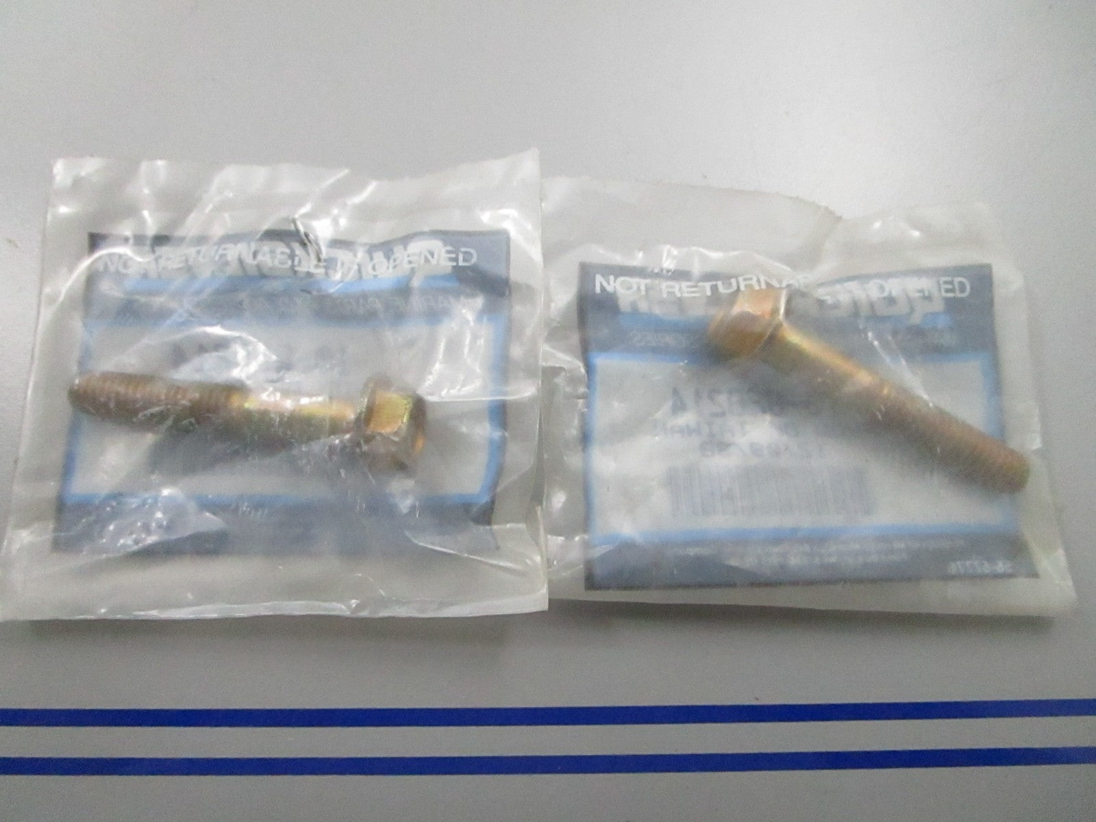 *NEW OEM* (LOT OF 2) 0810 Mercury Quicksilver Screw 10-828214