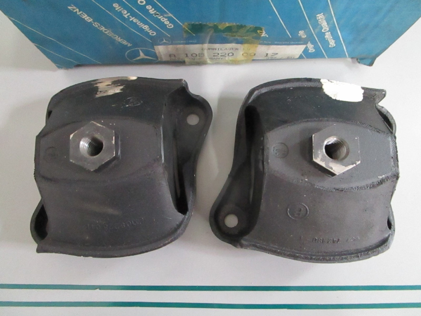 NEW OEM A1082200017 Mercedes-Benz Mount Kit (No Hardware) 0820