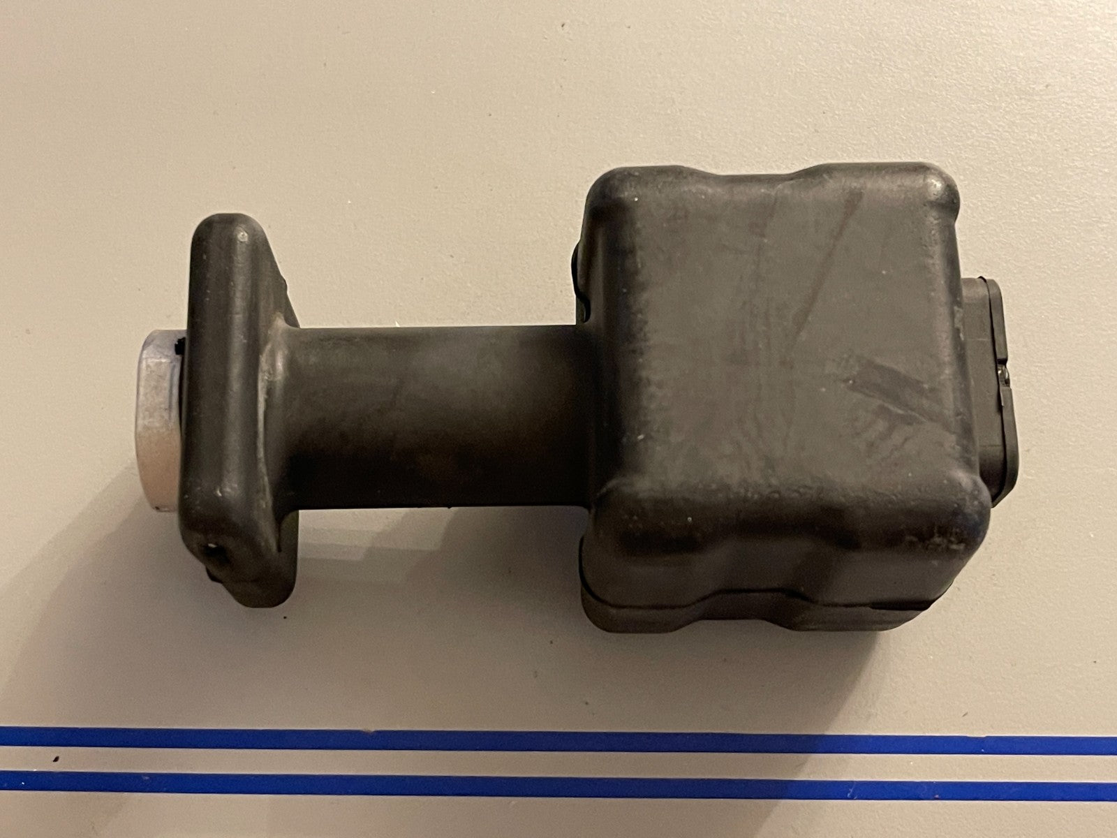 NEW OEM 50155-ZW5-000 Honda 115 130 135 140 150 Lower Rubber Mount 0720