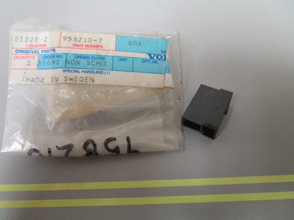 *NEW OEM* 0810 Volvo Penta Housing 958210
