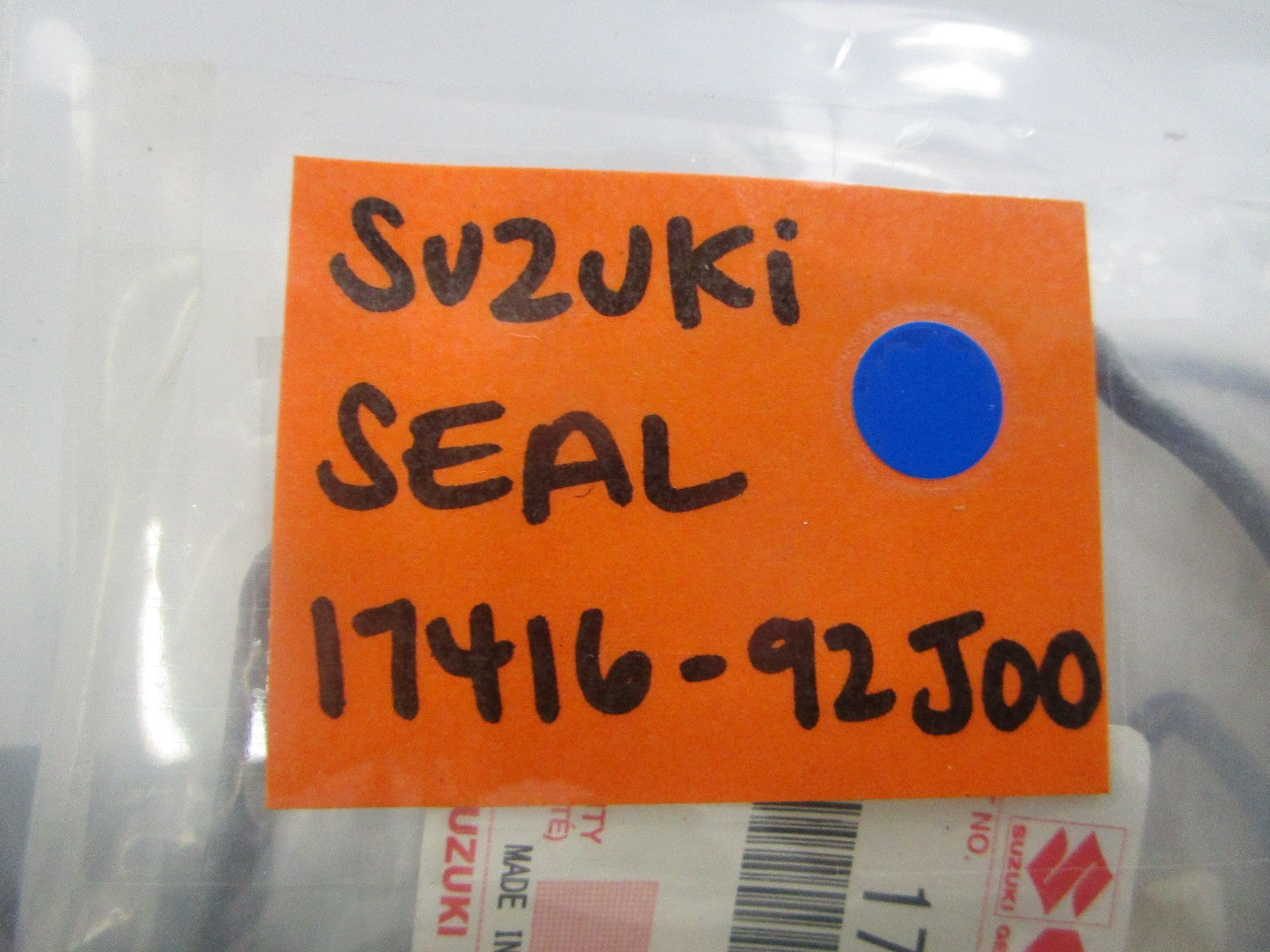 *NEW OEM* 0810 Suzuki Seal 17416-92J00