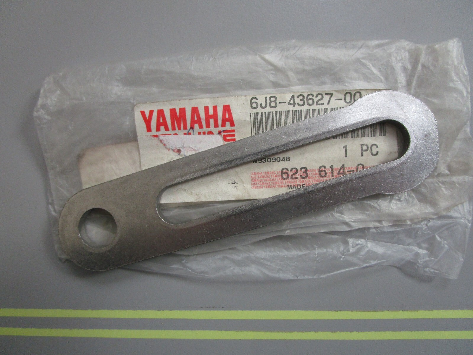 *NEW OEM* 0810 Yamaha Stopper 6J8-43627-00-00