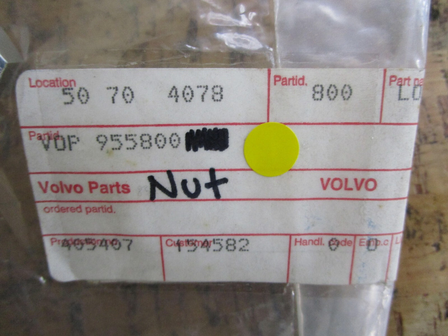 *NEW OEM* 0810 Volvo Penta Nut 955800