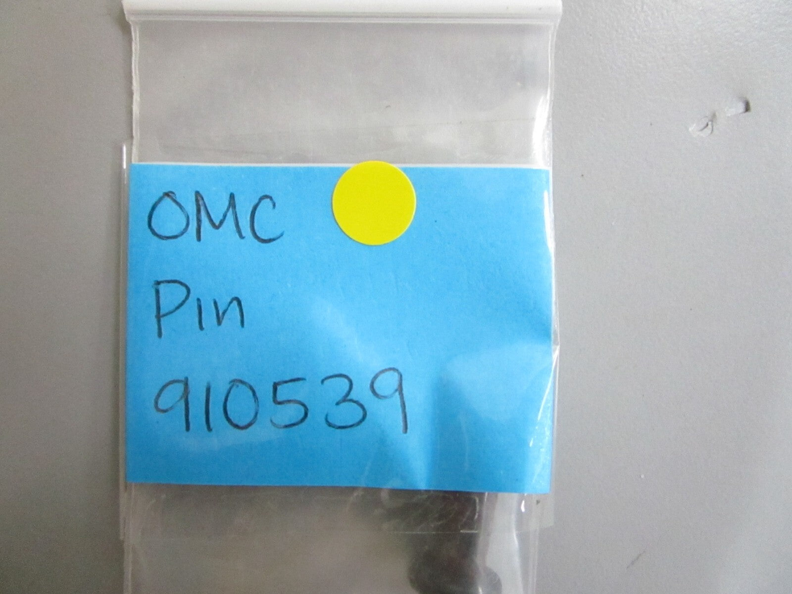 *NEW OEM* 0810 OMC Johnson Evinrude Pin 910539 0910539