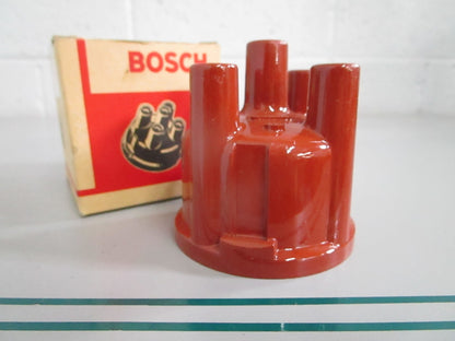 NEW OEM 870690 1235522059 Volvo Penta Bosch Distributor Cap 0820