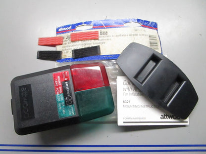 *NEW OEM* 0820 Attwood Bow Light w/ Attachment Base 6327-5