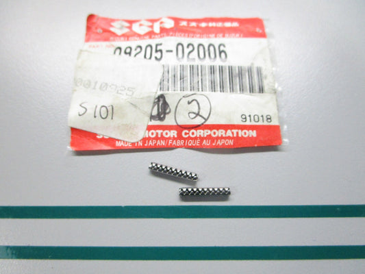 NEW OEM (LOT OF 2) 09205-02006 Suzuki Pin 0810