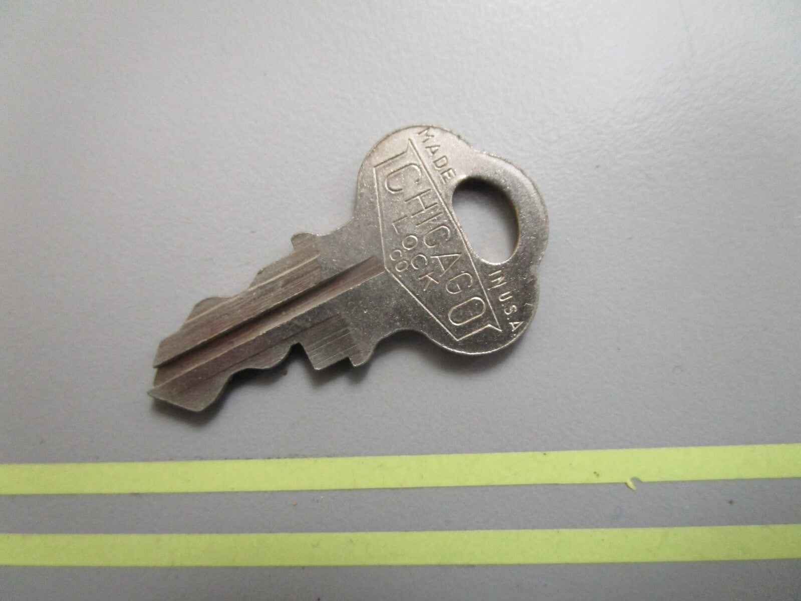 *NEW OEM* 0810 OMC Johnson Evinrude Ignition Key KF26 501541 0501541