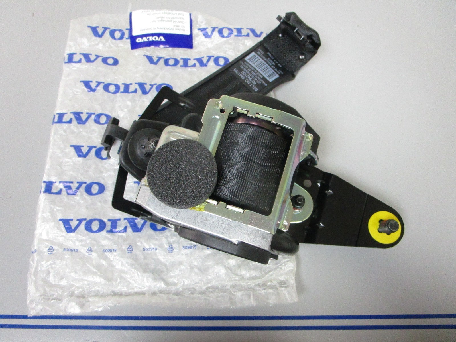 NEW OEM 31351464 Volvo Penta XC90 Lap & Shoulder Seat Belt 0720