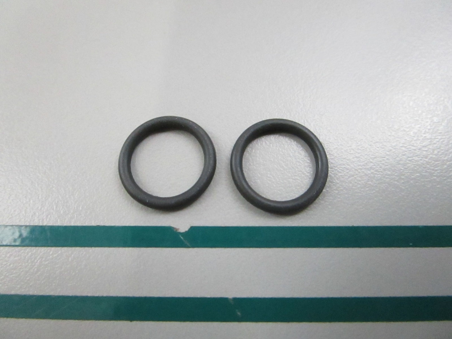 NEW OEM (LOT OF 2) 3867043 Cummins O-Ring Seal 0810