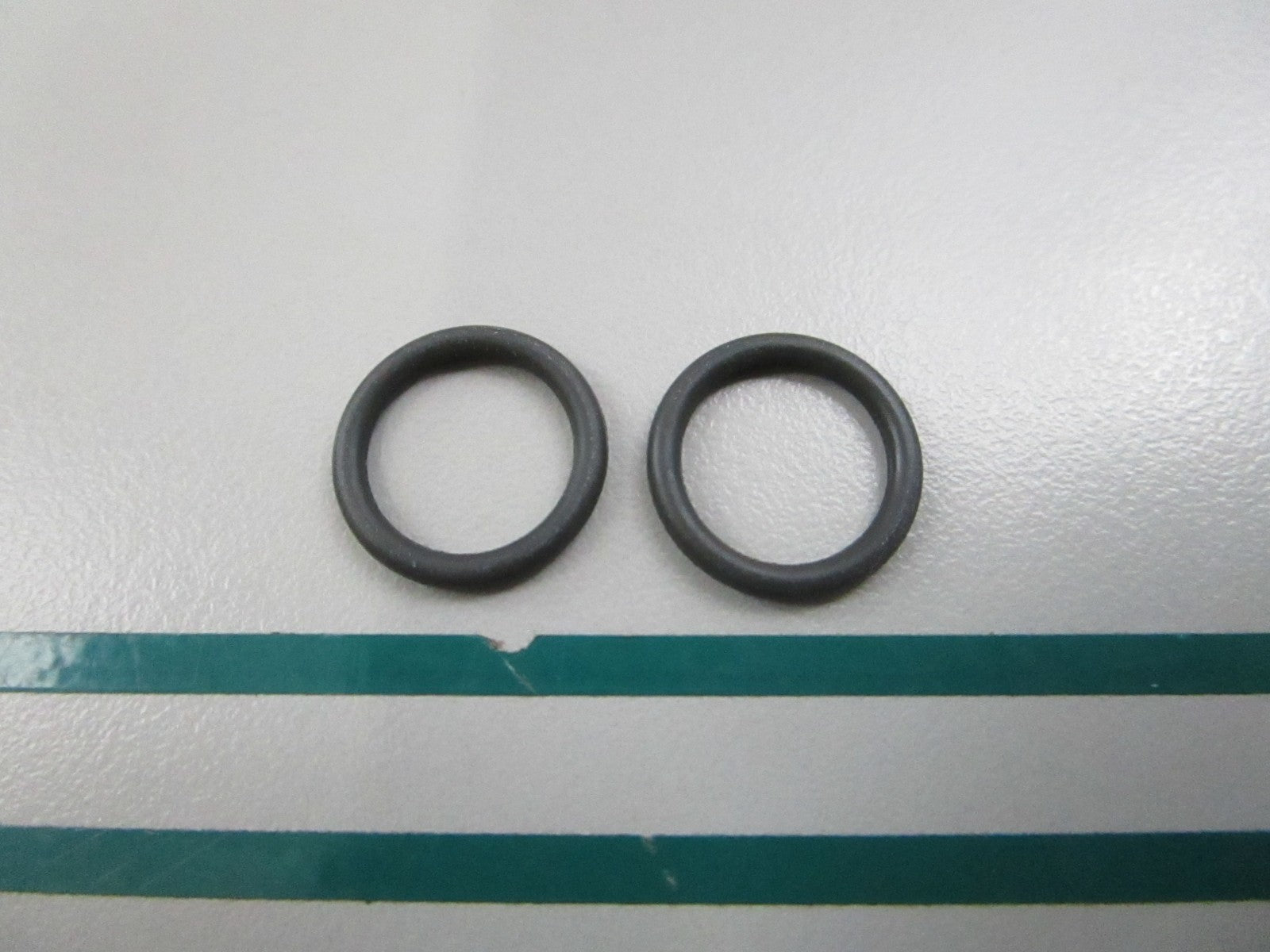 NEW OEM (LOT OF 2) 3867043 Cummins O-Ring Seal 0810