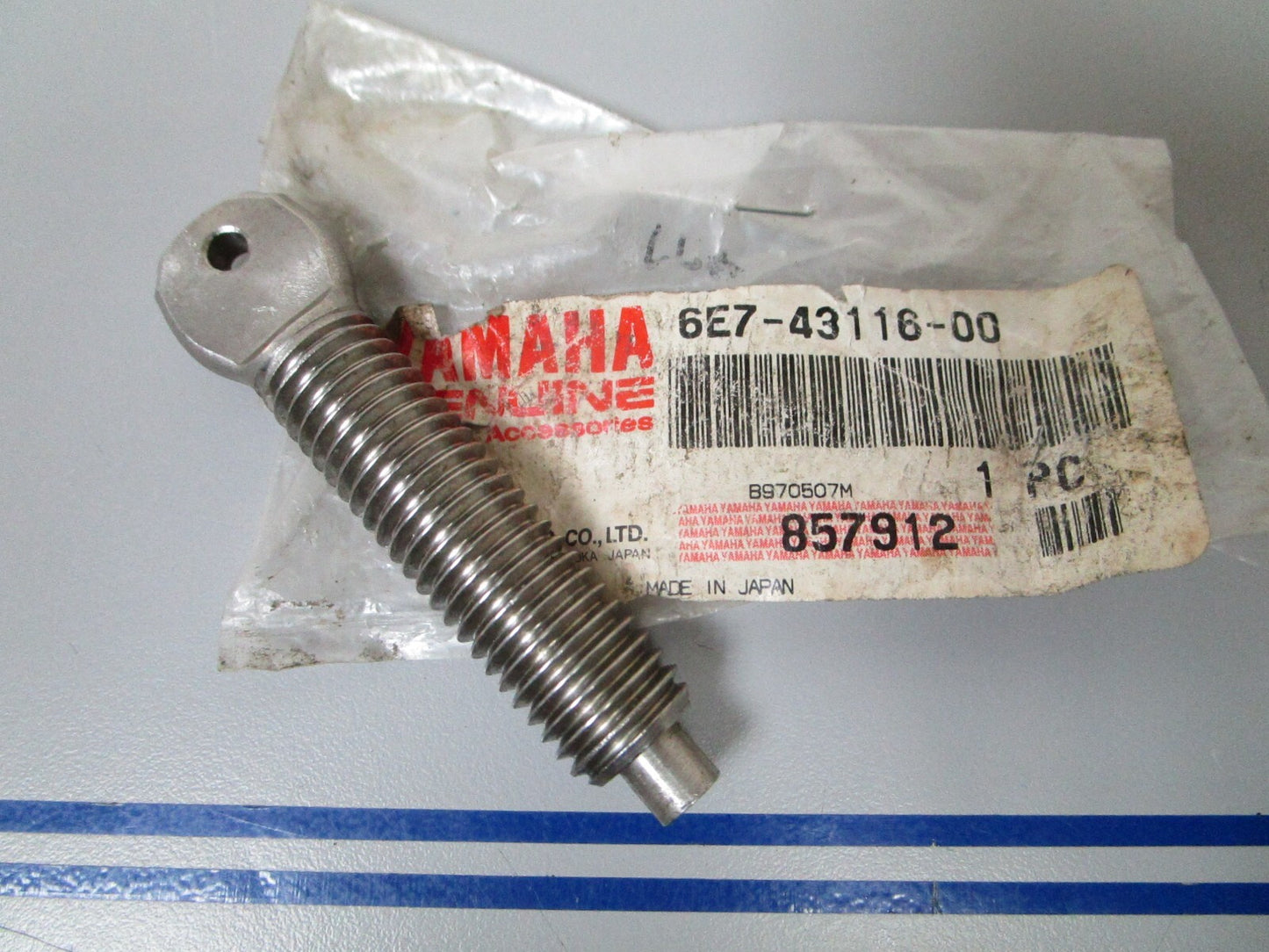 *NEW OEM* 0810 Yamaha Transom Clamp Screw 6E7-43116-00-00
