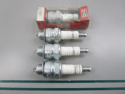 NEW (LOT OF 4) J-10Y Champion Spark Plug 0810