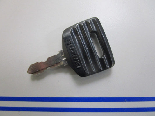 *NEW OEM* 0810 Suzuki Key (14) 37141-92E30