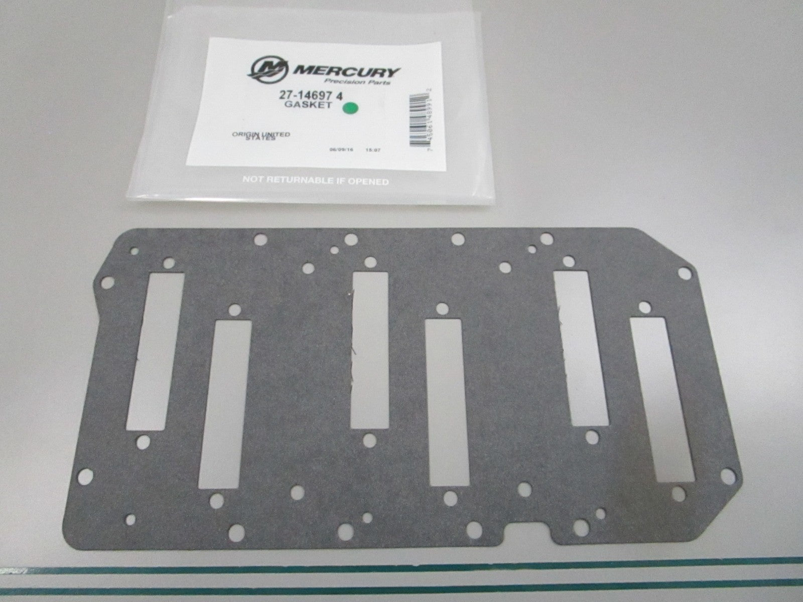 NEW OEM 27-14697 4 Mercury Quicksilver Gasket 0810