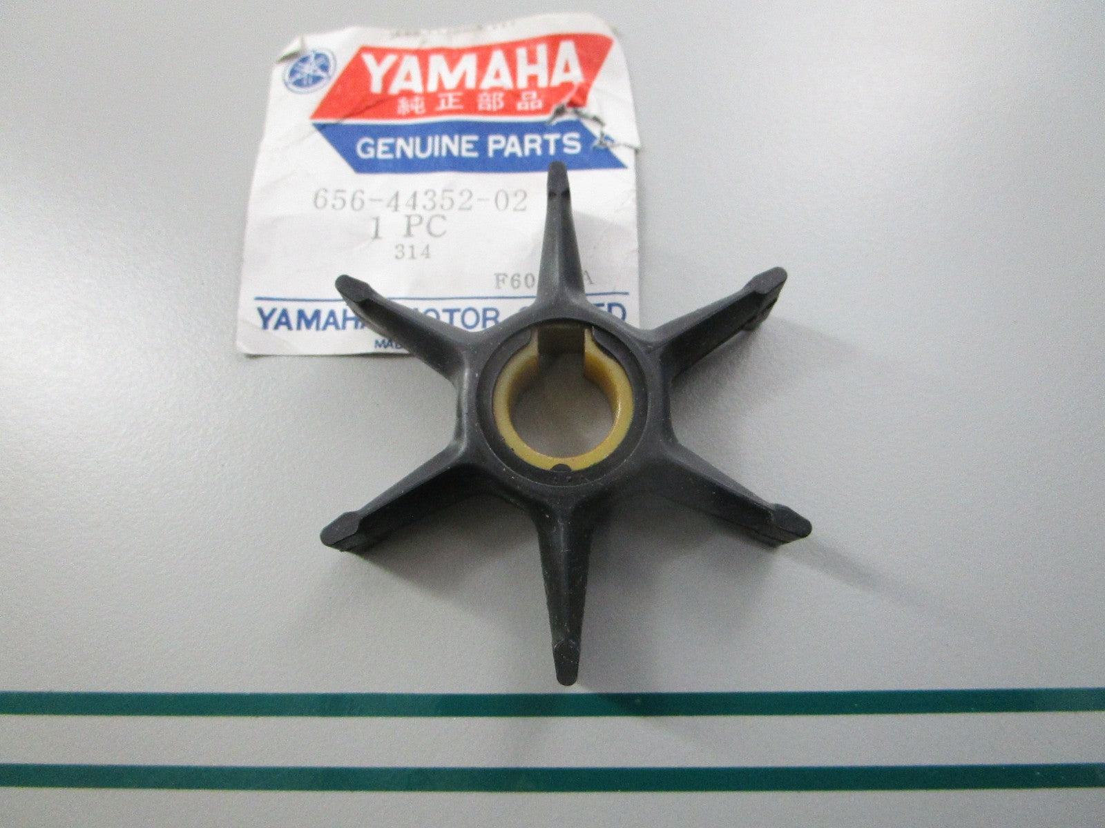 NEW OEM 656-44352-02-00 Yamaha Impeller 0810