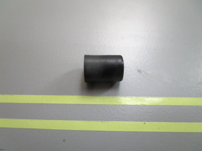 *NEW OEM* 0810 OMC Johnson Evinrude Throttle Stop Cap 318660 0318660