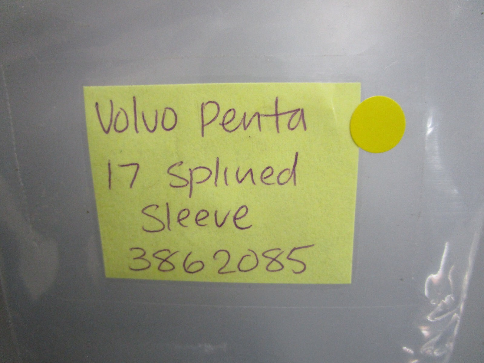 *NEW OEM* 0820 Volvo Penta 17 Splined Sleeve 3862085