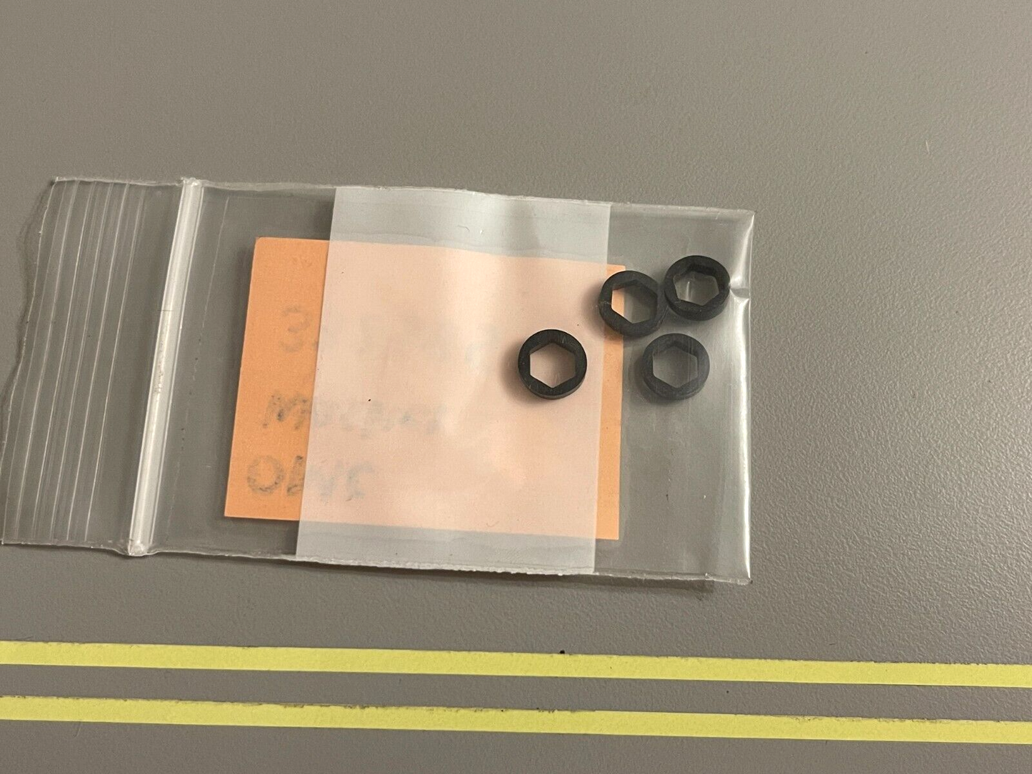 *NEW OEM* (LOT OF 4) 0750 OMC Johnson Evinrude WASHER 332585 0332585