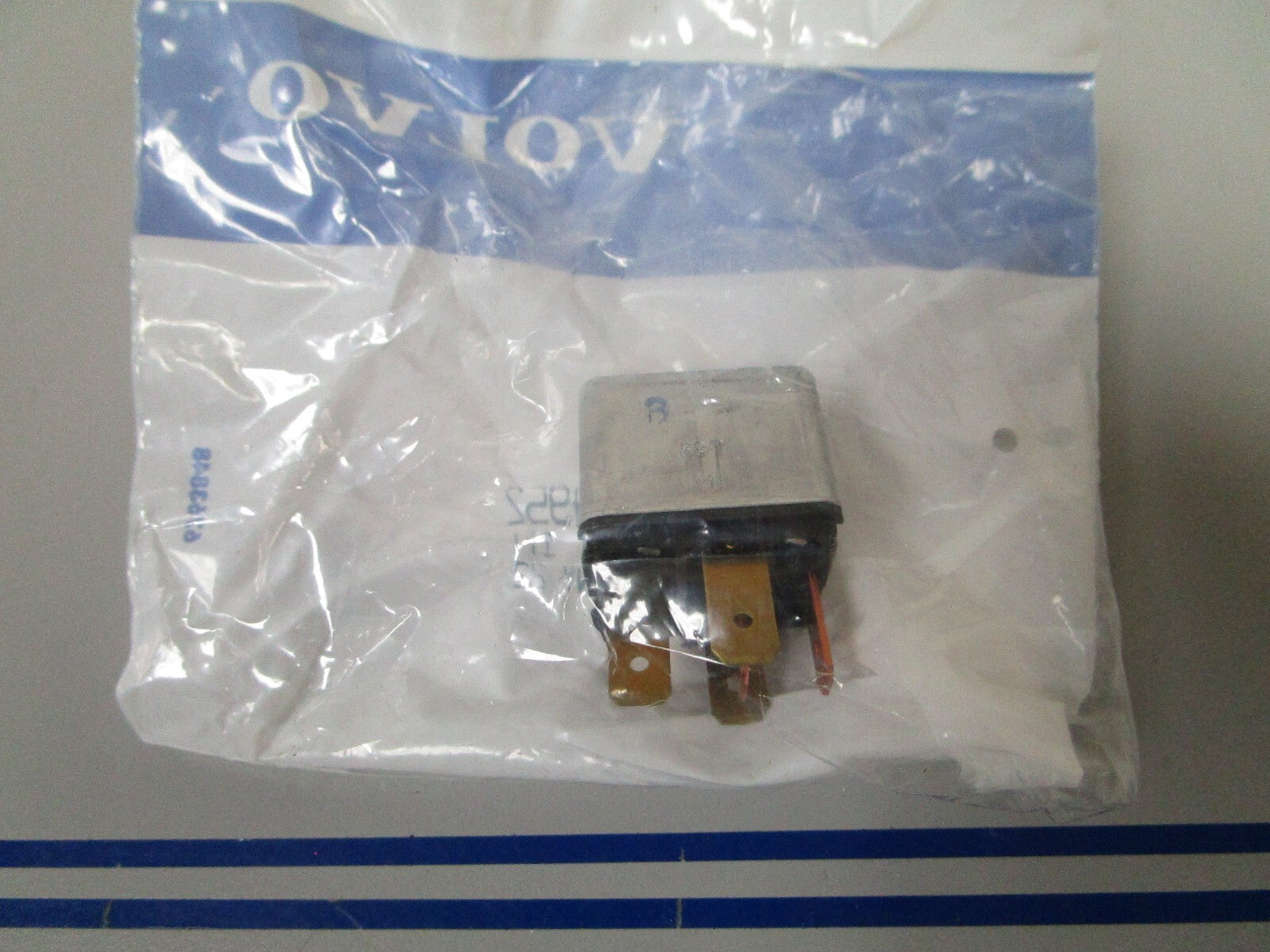 *NEW OEM* 0810 Volvo Penta 12V 30AMP Relay 1504952