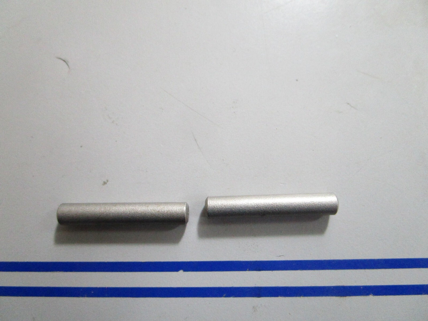 *NEW OEM* (LOT OF 2) 0810 OMC Johnson Evinrude Drive Pin 304575 0304575