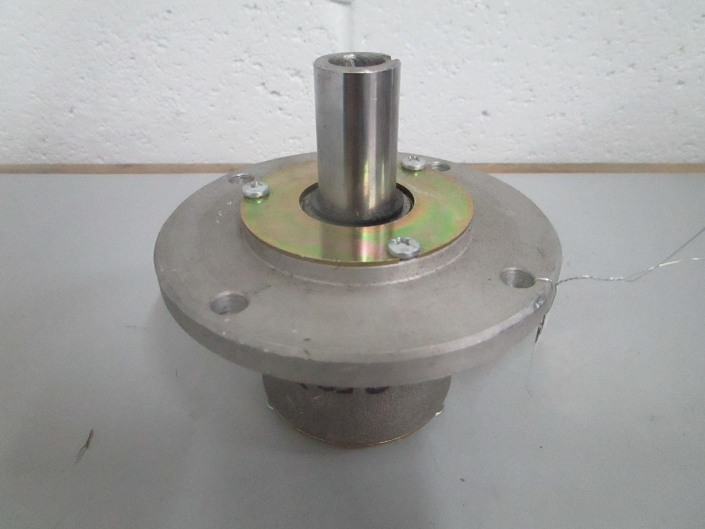 *NEW* 0820 Stens Spindle Assy 285-809 Fits Bobcat