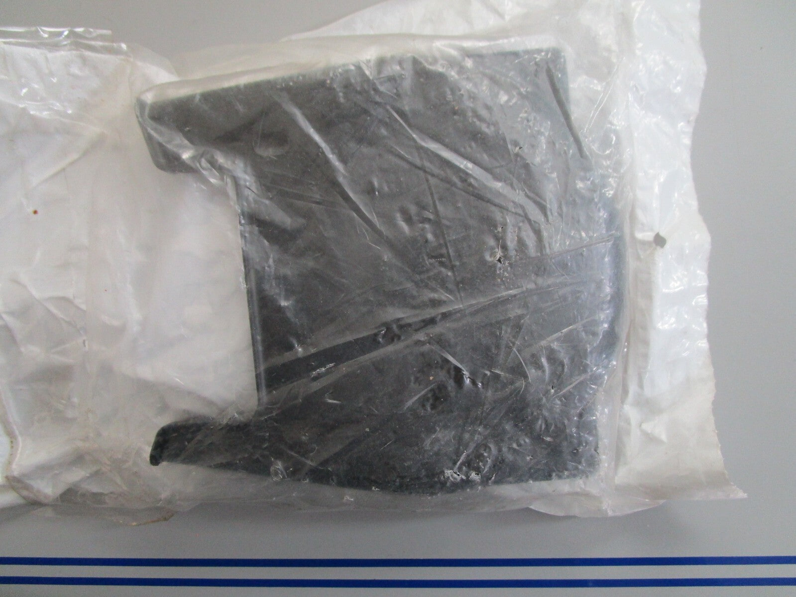 *NEW OEM* 0810 OMC Johnson Evinrude Belt Cover 341259 0341259