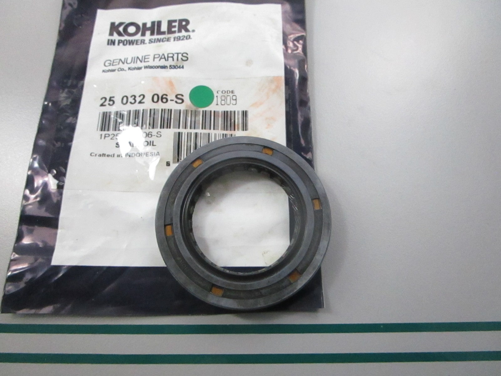 NEW OEM 24 032 06-S Kohler Oil Seal 0810