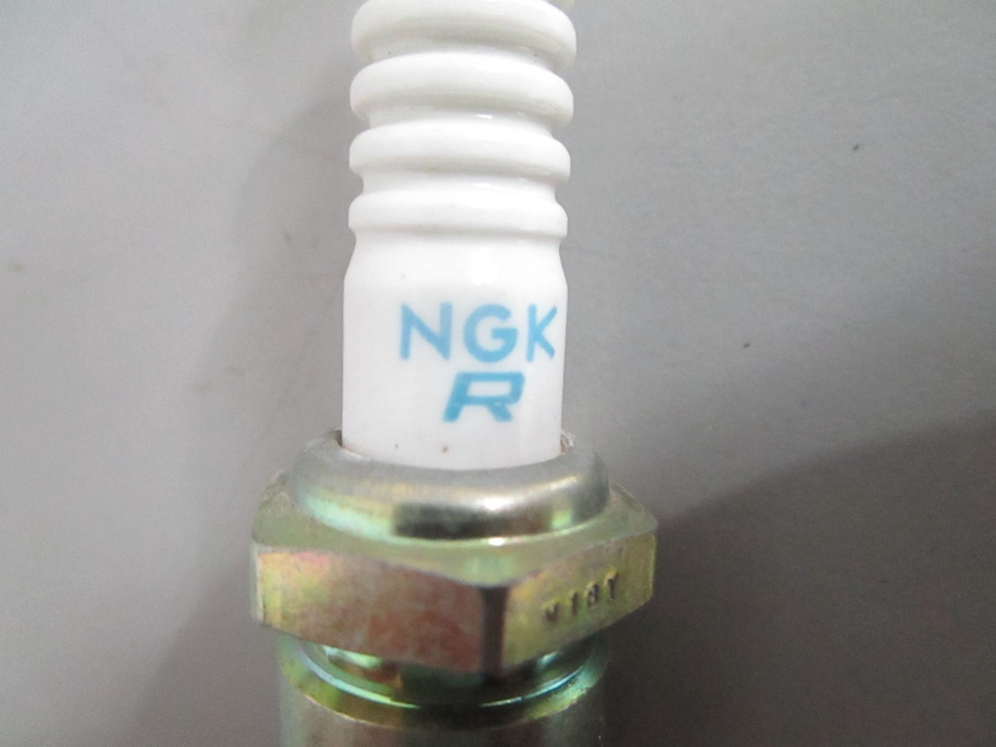 NEW OEM (LOT OF 6) BR9HS-10 NGK Spark Plug 0820