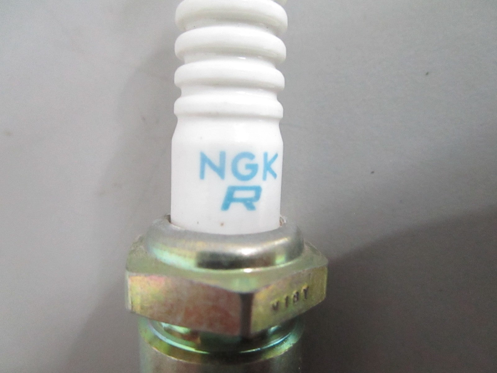 NEW OEM (LOT OF 6) BR9HS-10 NGK Spark Plug 0820