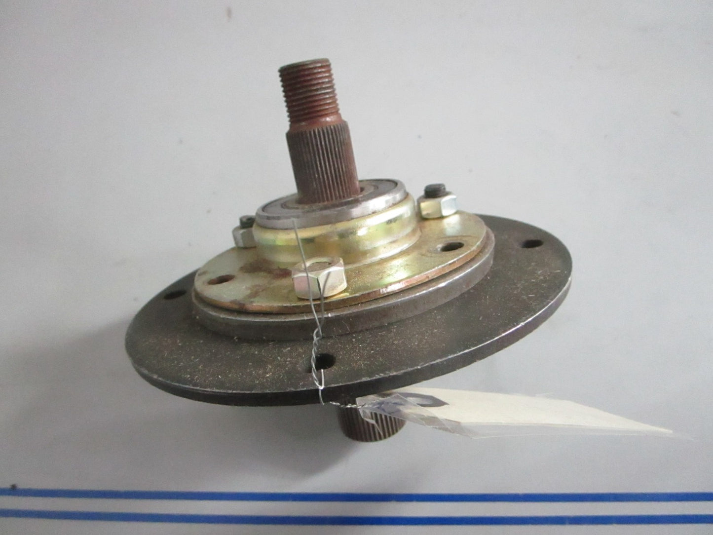 NEW 285-088 Stens Spindle Assy 0820