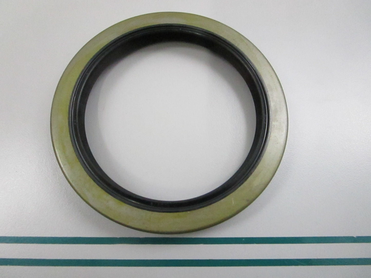 NEW DWA273318 For: Doosan Total Source Oil Seal 0810