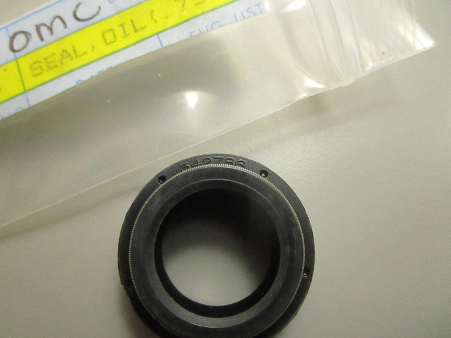 *NEW OEM* 0810 OMC Johnson Evinrude (.750) Oil Seal 342786 0342786