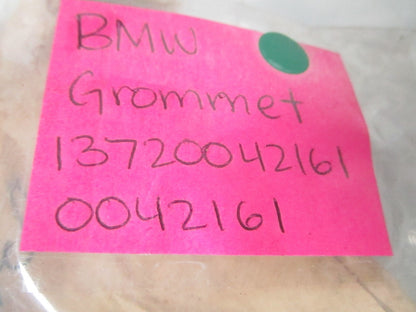 NEW OEM 13720042161 0042161 BMW Grommet 0810