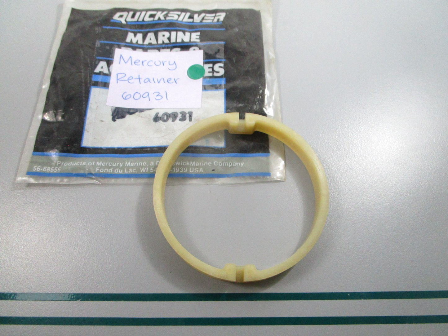 NEW OEM 60931 Mercury Quicksilver Retainer 0810