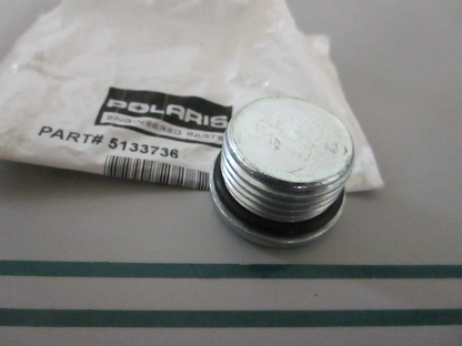 NEW OEM 5133736 Polaris Fill/Check Plug 0810