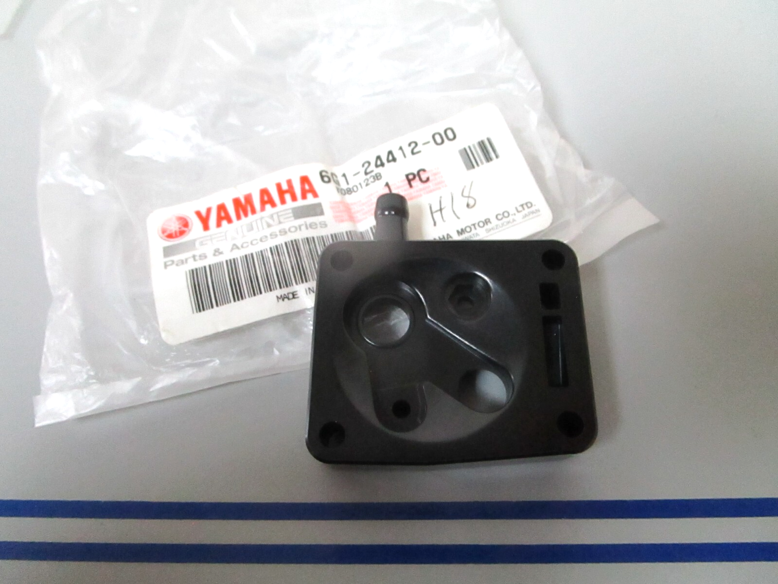 *NEW OEM* 0810 Yamaha Body 6G1-24412-00-00