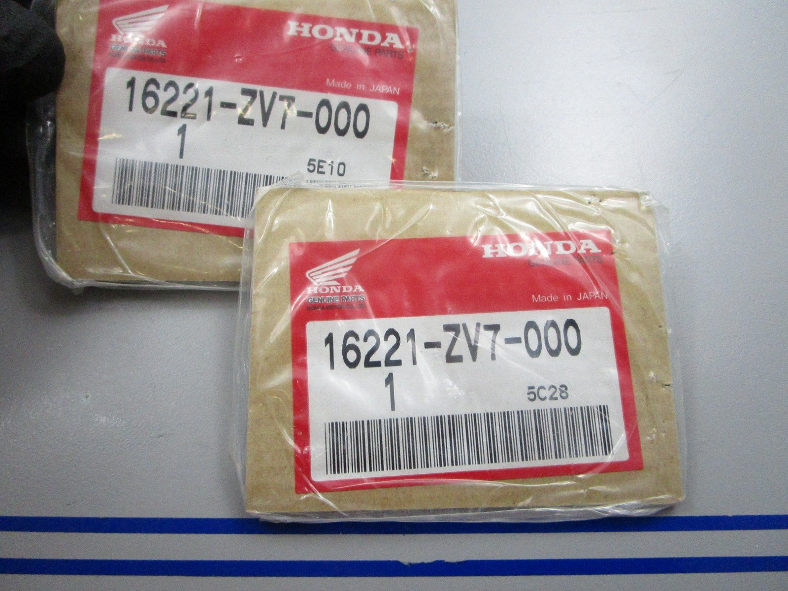 *NEW OEM* (LOT OF 2) 0810 Honda Carburetor Gasket 16221-ZV1-000