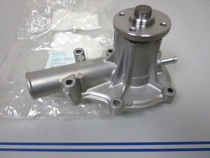 *NEW OEM* 0720 Kubota Water Pump Assembly 16251-73037