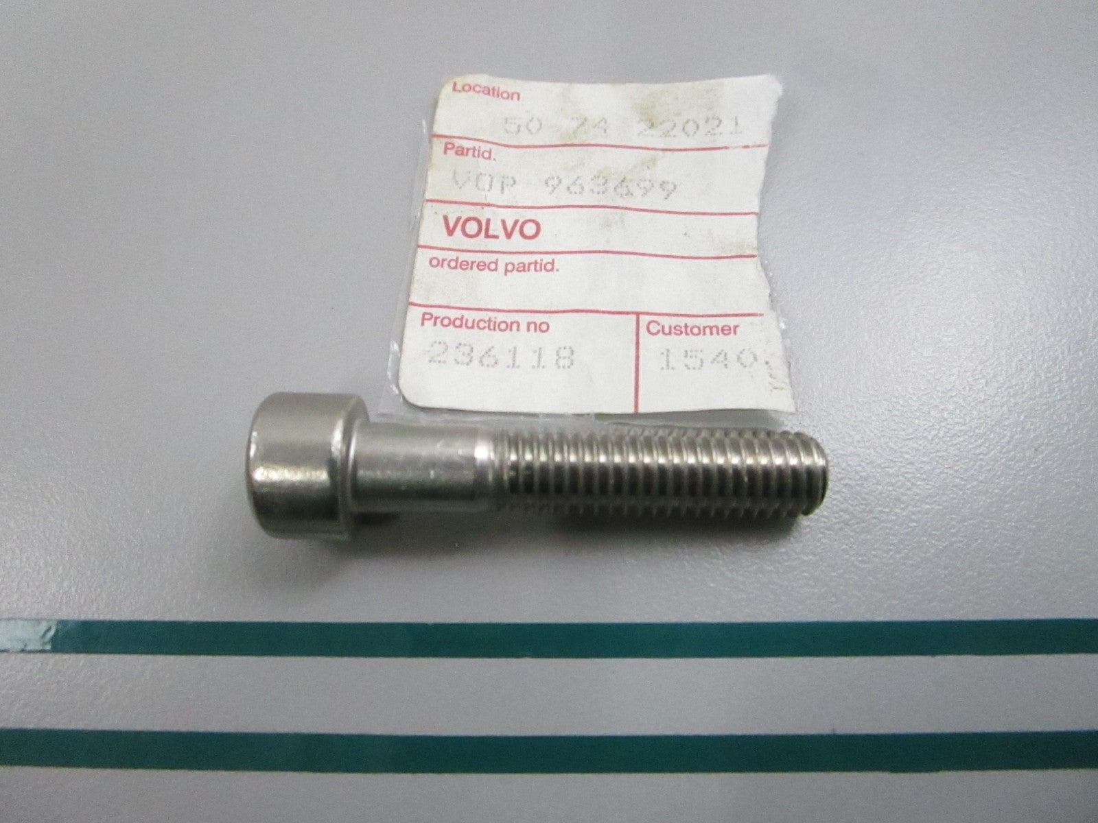 NEW OEM 963699 Volvo Penta Hex Socket Screw 0810