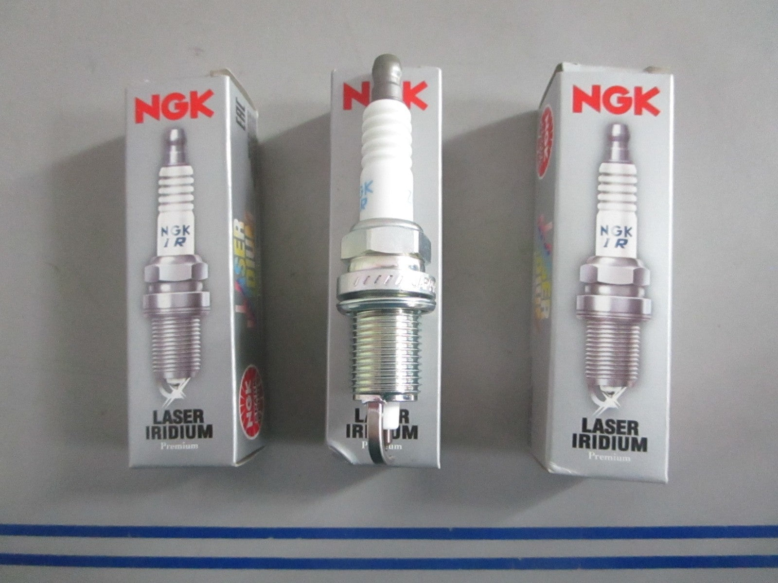 NEW OEM (LOT OF 3) IZFR5J NGK Laser Iridium Spark Plug 0820