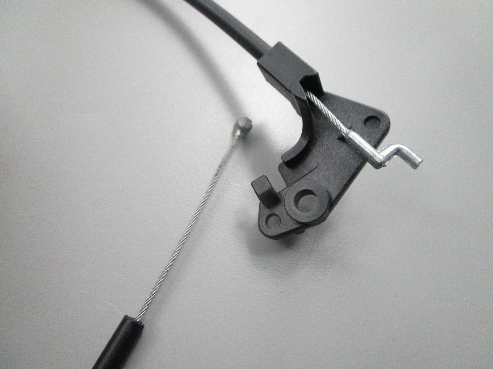 NEW OEM Husqvarna 530 04 70-41 Throttle Cable 0810