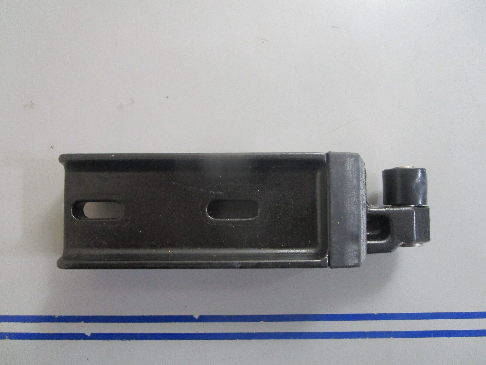 *NEW OEM* 0810 Mercury Quicksilver Bracket & Handle Kit 850682T4 850682A06