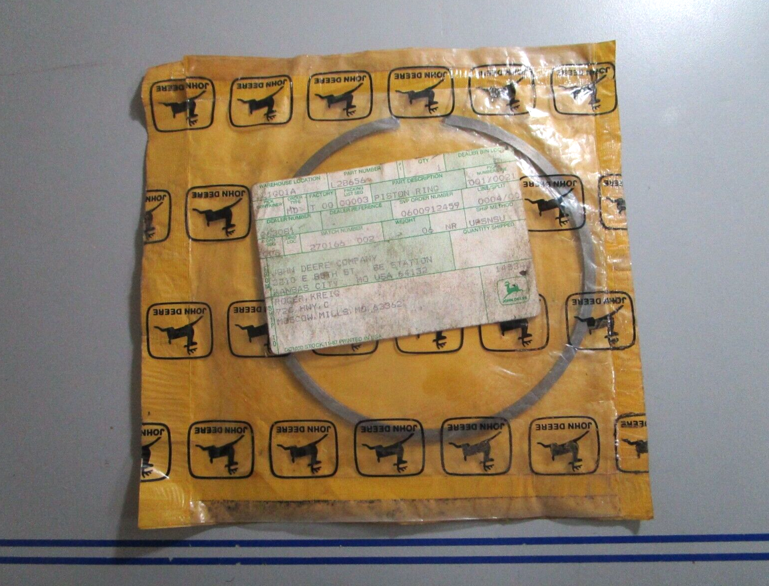 *NEW OEM* 0810 John Deere Piston Ring L28656