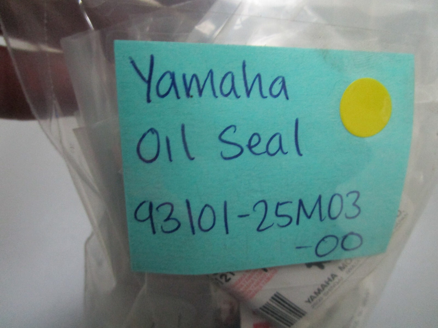 *NEW OEM* 0750 Yamaha OIL SEAL 93101-25M03