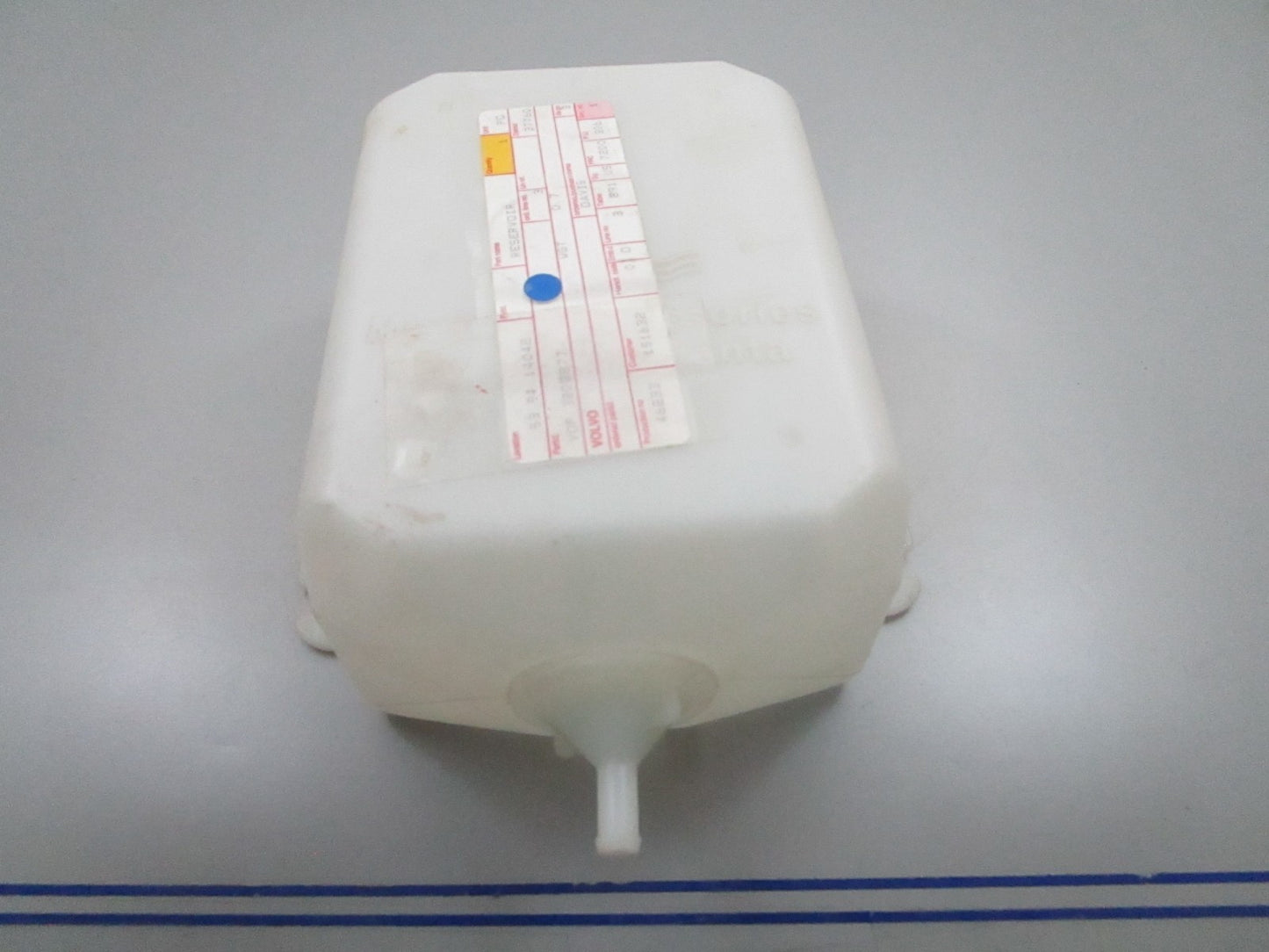 *NEW OEM* 0720 Volvo Penta Reservoir 3808877